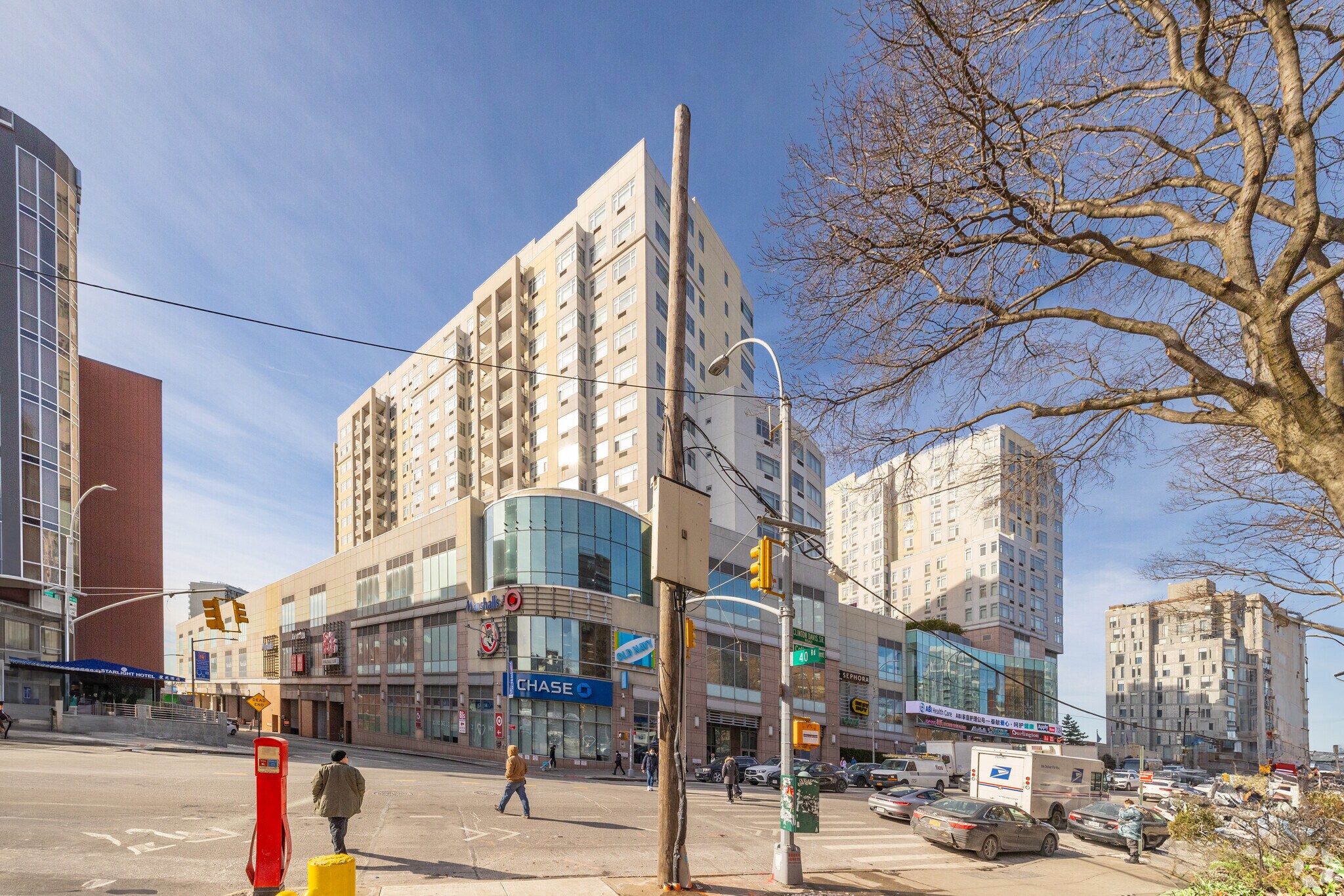 40-24 College Point Blvd, Flushing, NY à vendre Photo principale– Image 1 sur 7
