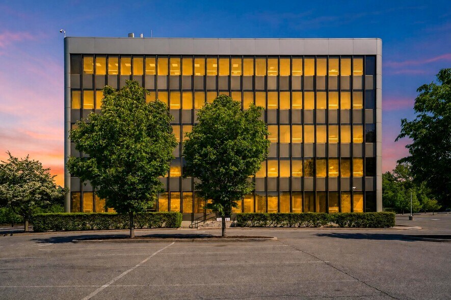 550 Mamaroneck Ave, Harrison, NY à louer - Photo de l’immeuble – Image 3 sur 25