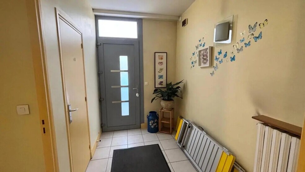 7 Rue Amedee Guenee, Dourdan à louer - Photo de l’immeuble – Image 3 sur 8