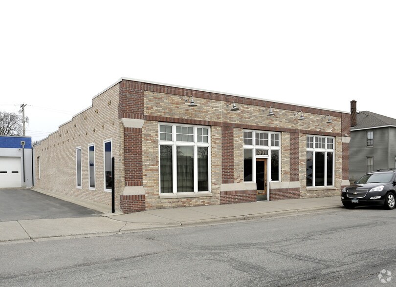 2104 4th Ave S, Minneapolis, MN à vendre - Photo principale – Image 1 sur 5