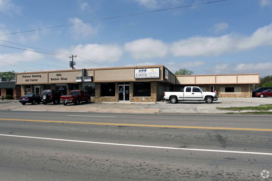 822-828 N Porter Ave, Norman, OK à louer - Photo de l’immeuble – Image 3 sur 17
