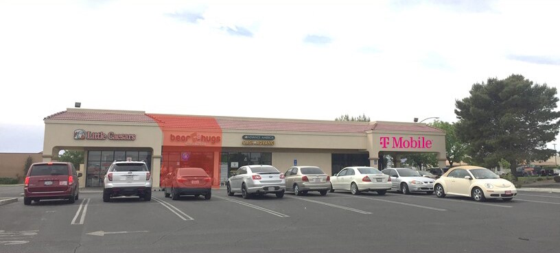 900-906 N China Lake Blvd, Ridgecrest, CA à louer - Photo de l’immeuble – Image 1 sur 1