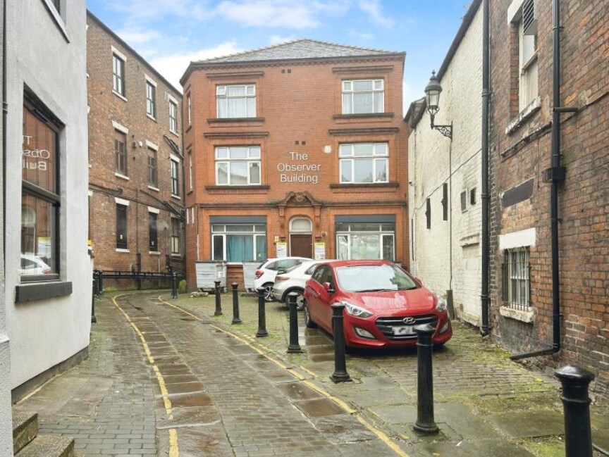 Rowbottom Sq, Wigan à louer Photo principale– Image 1 sur 2