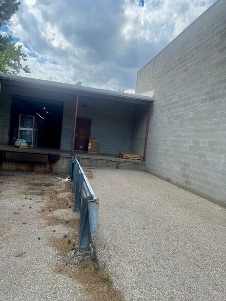 1834 Bagwell St, Flint, MI à vendre - Photo de l’immeuble – Image 2 sur 14