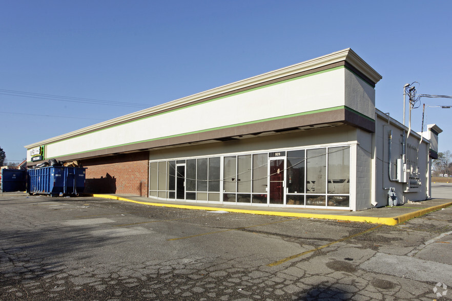 929-939 Forestdale Blvd, Birmingham, AL à louer - Photo de l’immeuble – Image 2 sur 2