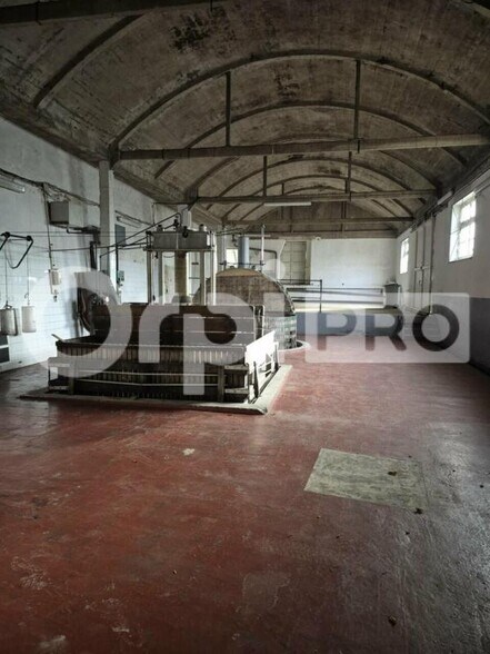 Industriel/Logistique dans Épernay à louer - Photo intérieure – Image 2 sur 6