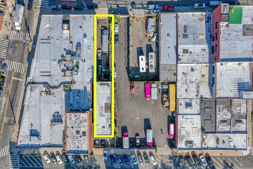 279 Frost St, Brooklyn, NY à louer - Photo de l’immeuble – Image 3 sur 28
