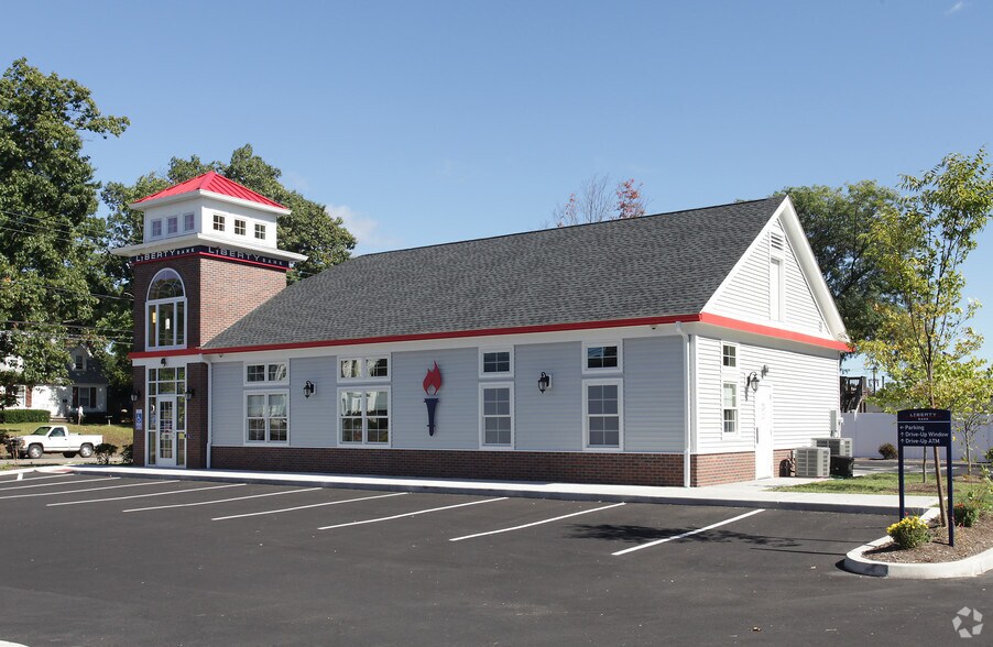 774 Farmington Ave, Bristol, CT à louer - Photo de l’immeuble – Image 2 sur 7
