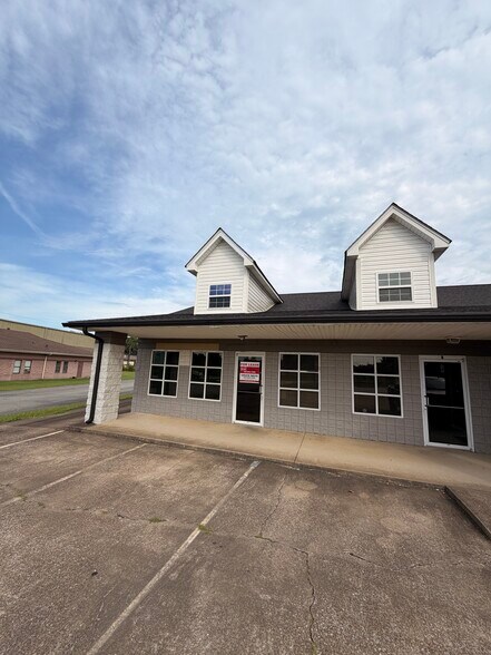 8505 Hixson Pike, Hixson, TN à louer - Photo de l’immeuble – Image 3 sur 18