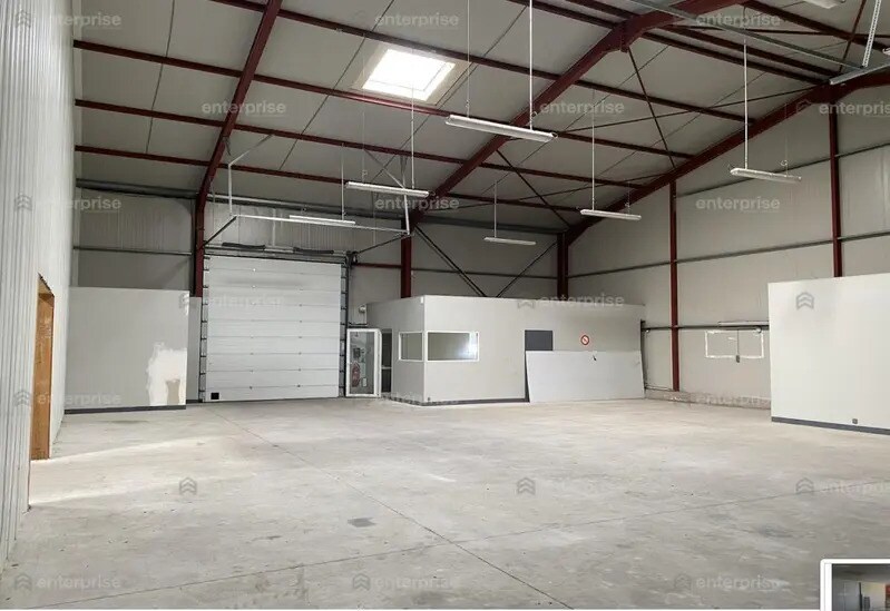 Local d'activités dans Moreuil à vendre - Photo intérieure – Image 2 sur 5