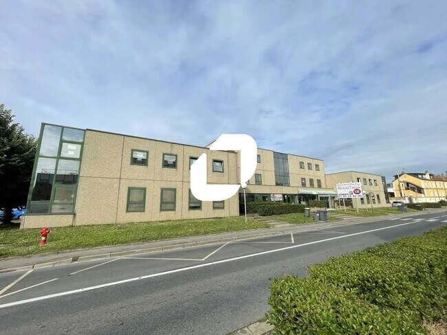 Plus de détails pour Bureau à louer