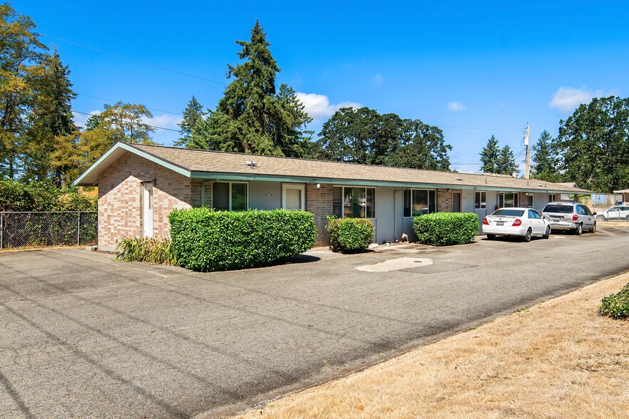 6715 146th St SW, Tacoma, WA à vendre - Photo principale – Image 1 sur 7
