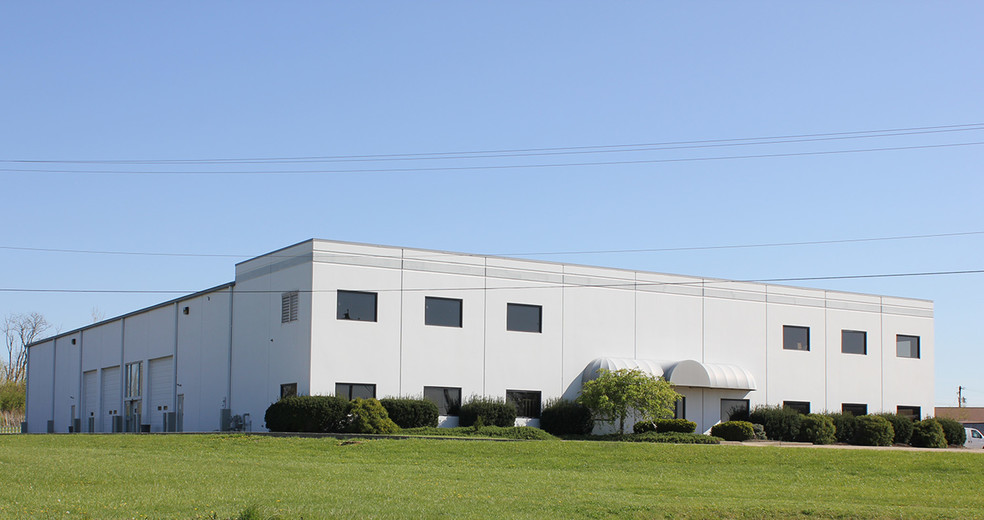 2015 Stapleton Ct, Forest Park, OH à louer - Photo principale – Image 1 sur 3