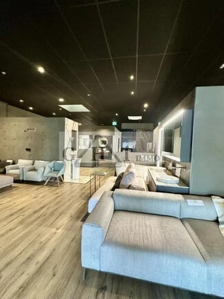 Plus de détails pour Local commercial à louer