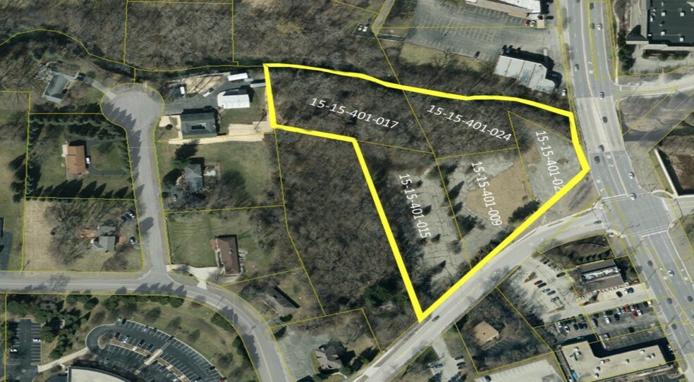 220 Olde Half Day Rd, Lincolnshire, IL à vendre - Photo principale – Image 1 sur 3