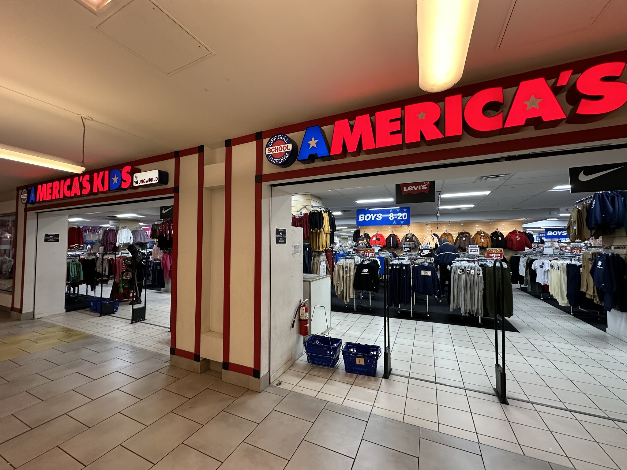 2301-2401 Liberty Heights Ave, Baltimore, MD à louer Photo intérieure– Image 1 sur 15