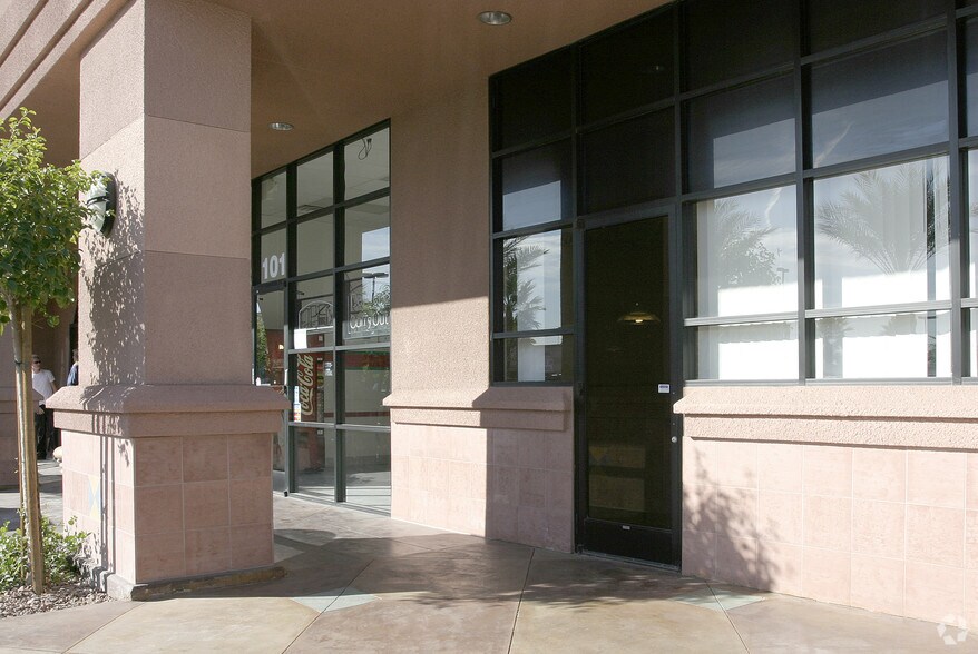 5045 W Tropicana Ave, Las Vegas, NV à vendre - Photo de l’immeuble – Image 2 sur 4