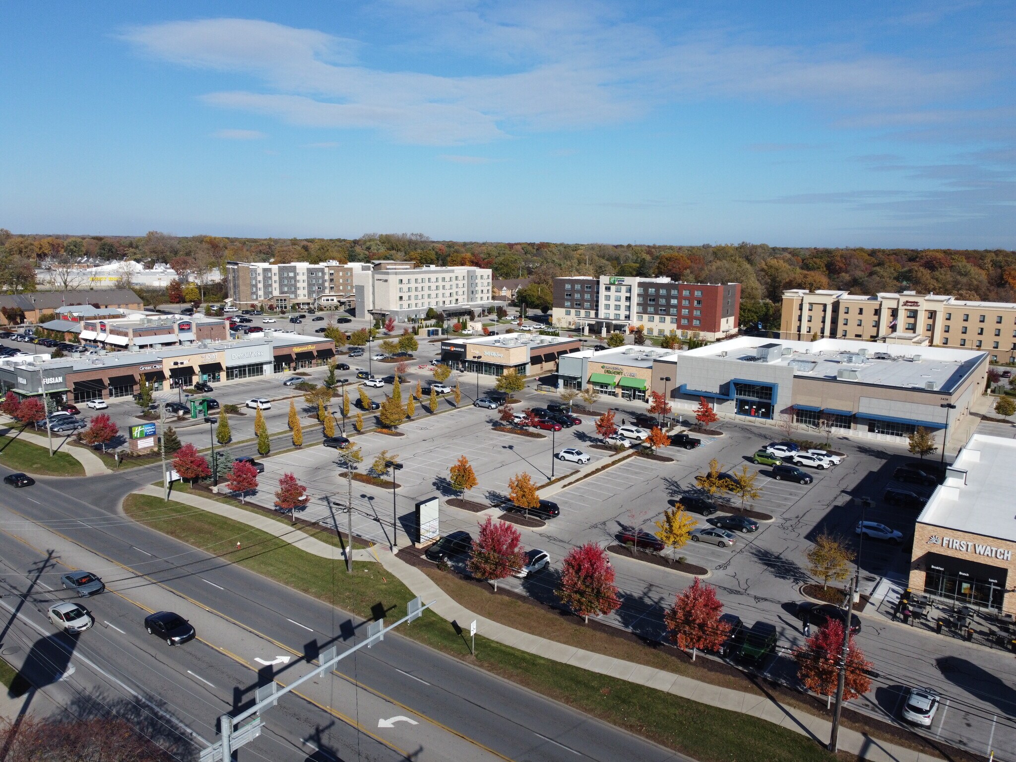 3420 Secor Rd, Toledo, OH à louer Photo de l’immeuble– Image 1 sur 8