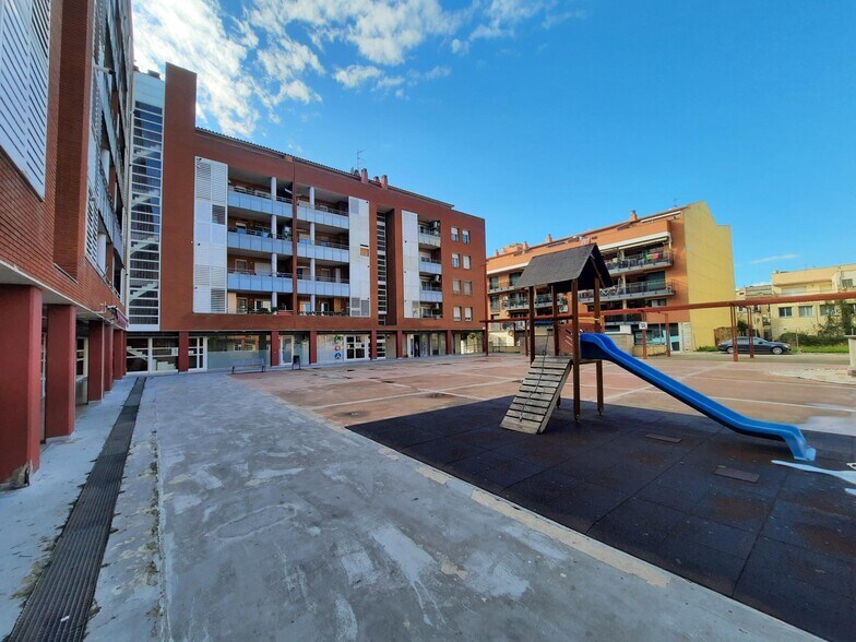 Immeuble residentiel dans Amposta, Tarragona à vendre - Photo principale – Image 1 sur 5