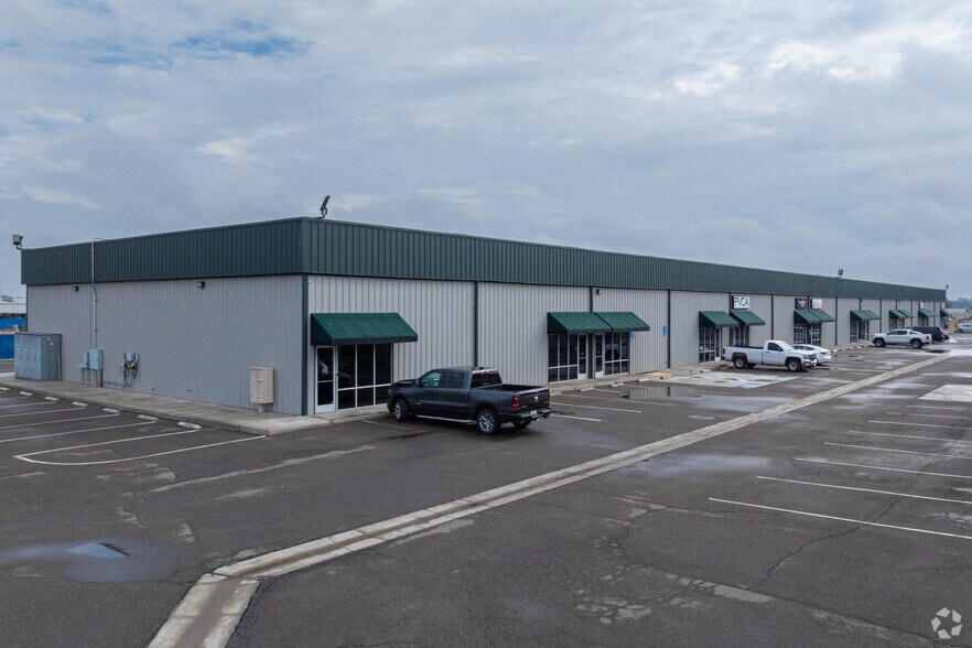 1500 Enterprise Drive, Lemoore portefeuille de 3 biens à vendre sur LoopNet.fr - Photo principale – Image 1 sur 4