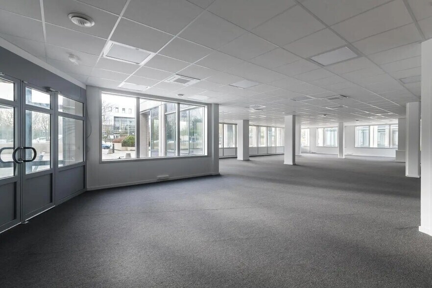 Bureau dans Villepinte à vendre - Photo intérieure – Image 2 sur 9