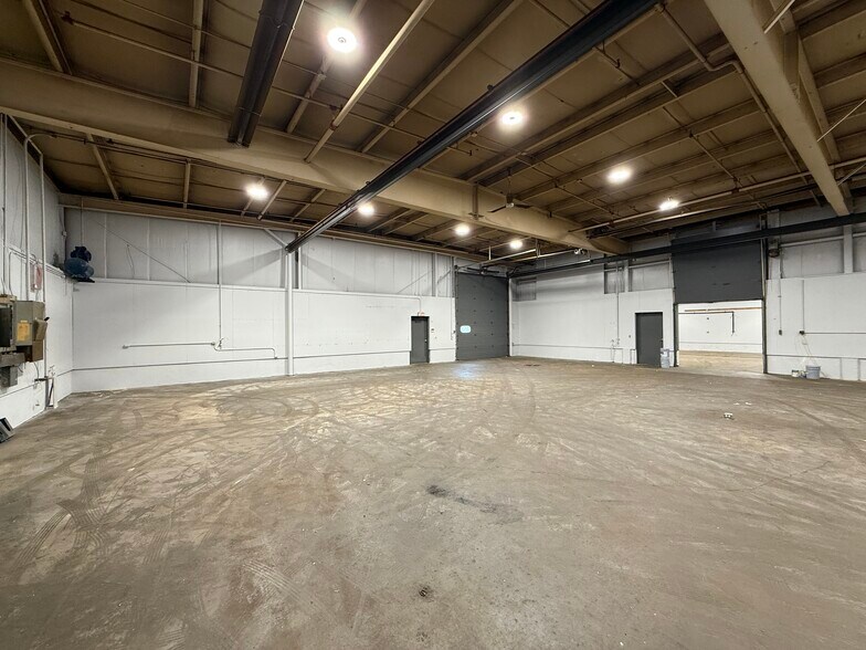 5906 Prairie St, Weston, WI à louer - Photo de l’immeuble – Image 3 sur 8