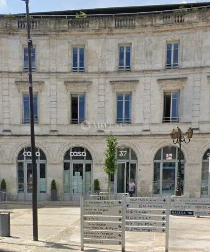 Local commercial dans Cognac à louer - Photo de l’immeuble – Image 2 sur 4