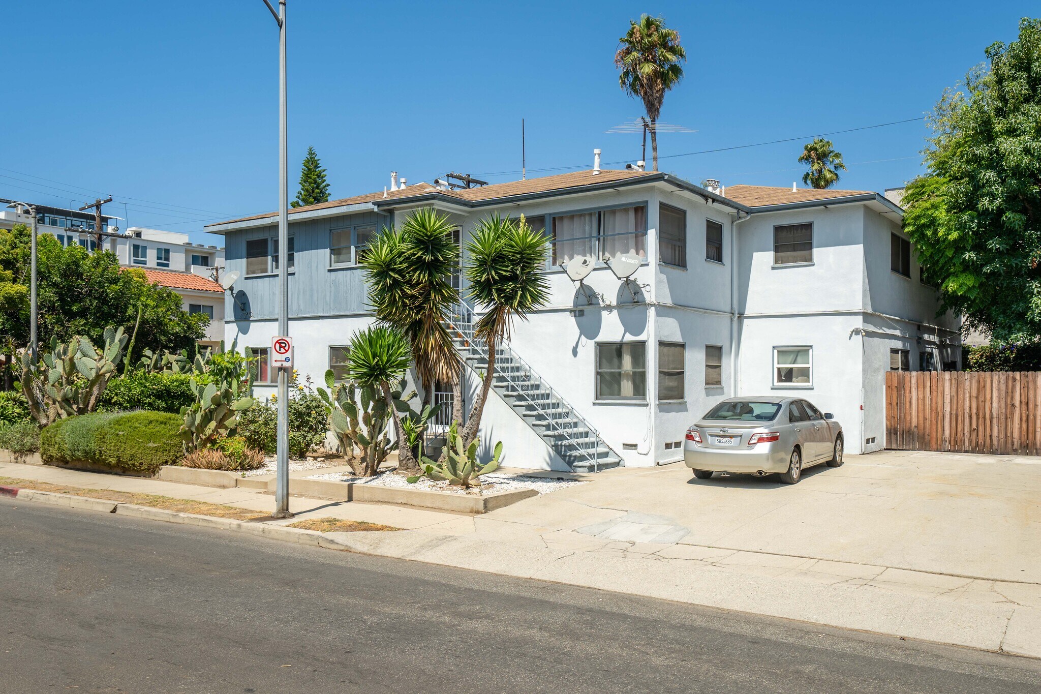 3624 Hughes Ave, Los Angeles, CA à vendre Photo principale– Image 1 sur 21