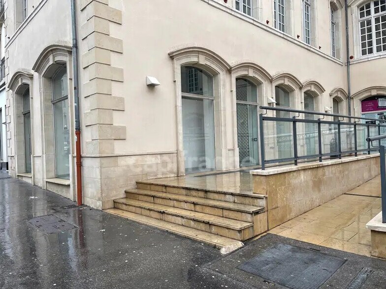 Local commercial dans Nancy à louer - Photo de l’immeuble – Image 3 sur 7