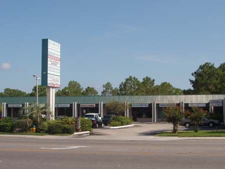 2100 E Edgewood Dr, Lakeland, FL à louer - Photo de l’immeuble – Image 2 sur 5
