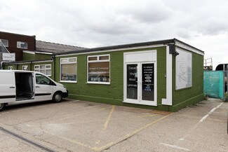 Plus de détails pour College Rd N, Aylesbury - Local d'activités à louer