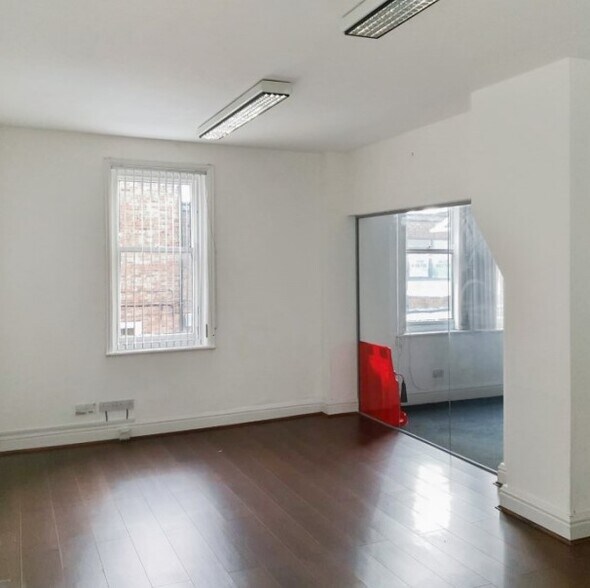 8-10 Middle Gate, Newark à vendre - Photo intérieure – Image 2 sur 3