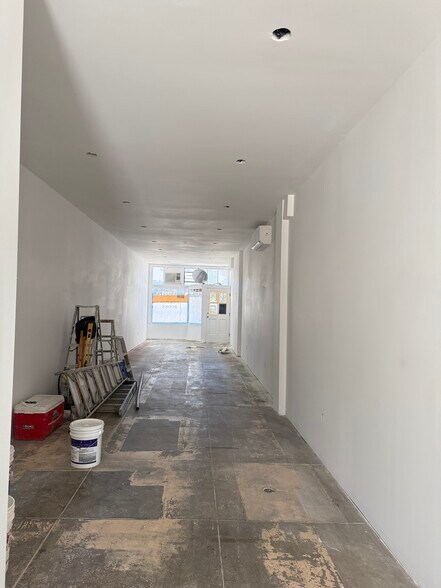 14426 Friar St, Van Nuys, CA à louer - Photo de l’immeuble – Image 2 sur 7