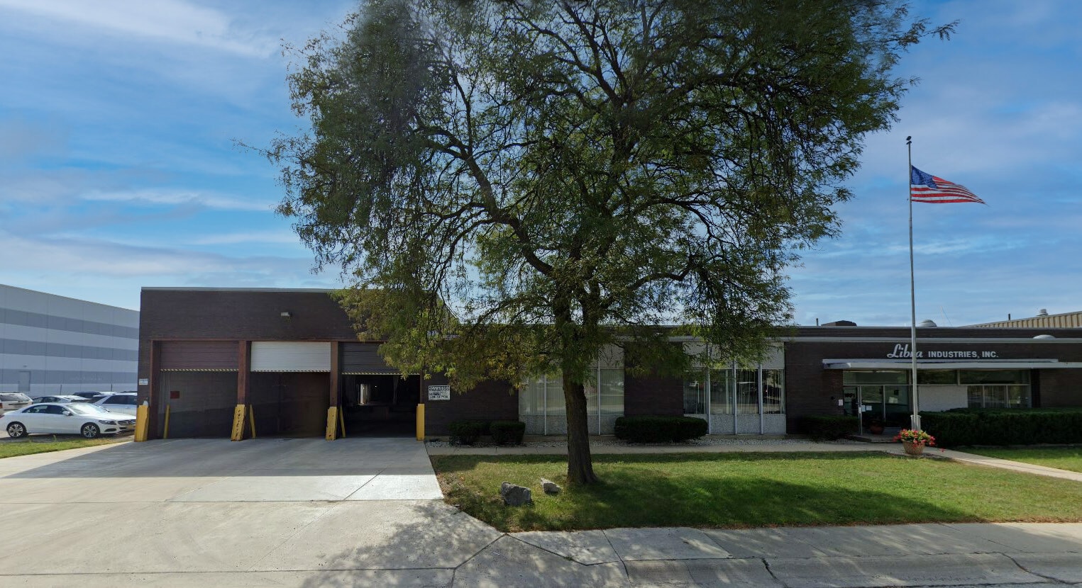 1949-1951 Arthur Ave, Elk Grove Village, IL à louer Photo de l’immeuble– Image 1 sur 2