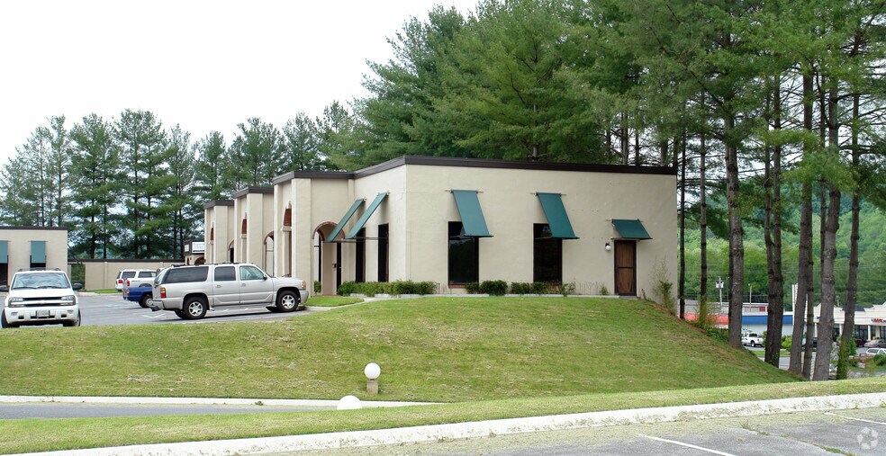 1241 Volunteer Pky, Bristol, TN à vendre - Photo de l’immeuble – Image 2 sur 2