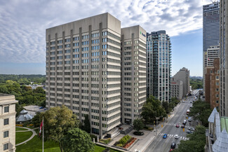 Plus de détails pour 250 Bloor St E, Toronto, ON - Bureau à louer