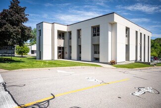 Plus de détails pour 105 Sockanosset Cross Rd, Cranston, RI - Bureau, Bureau/Local commercial à louer