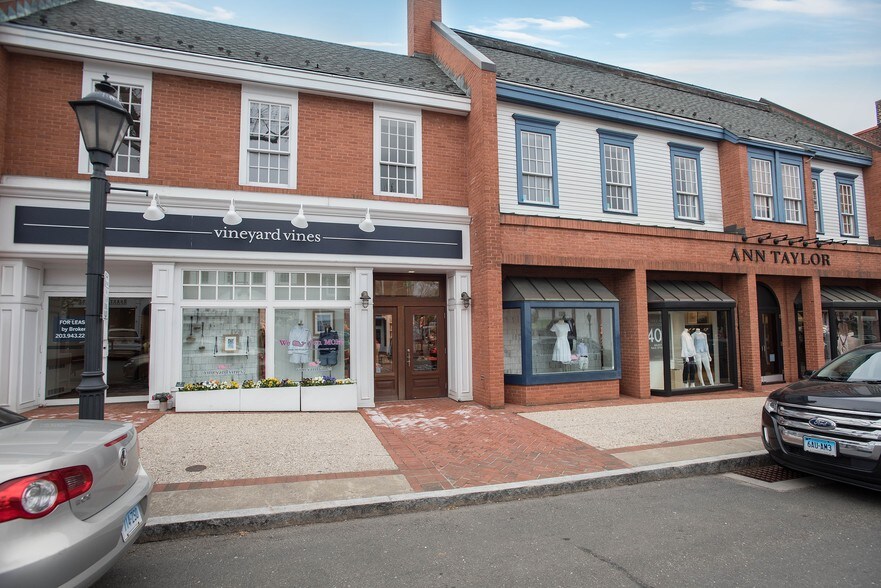 59-67 Elm St, New Canaan, CT à louer - Photo de l’immeuble – Image 2 sur 18