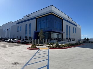 Plus de détails pour 16320 Raymer St, Van Nuys, CA - Industriel/Logistique à louer