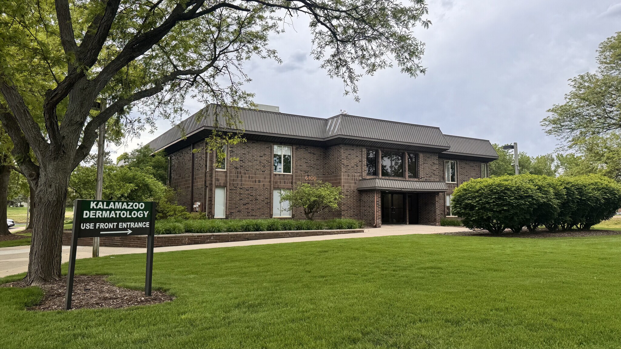 6100 Newport Rd, Portage, MI à vendre Photo de l’immeuble– Image 1 sur 6