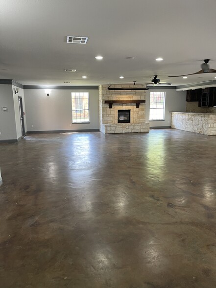 2300 Highland Village Rd, Highland Village, TX à louer - Photo de l’immeuble – Image 2 sur 11