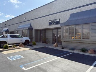 Plus de détails pour 17738-17756 Sampson Ln, Huntington Beach, CA - Local d'activités à louer