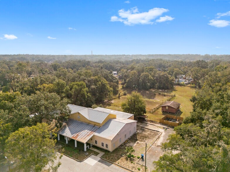 10511 Main St, Thonotosassa, FL à vendre - Photo de l’immeuble – Image 2 sur 9