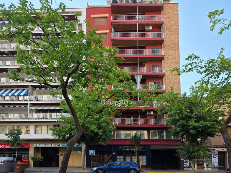Immeuble residentiel dans Lleida, Lérida à vendre - Photo de l’immeuble – Image 1 sur 1