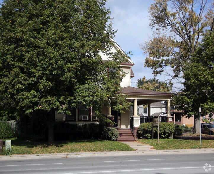 7 Welland Ave, St Catharines, ON à vendre - Photo de l’immeuble – Image 3 sur 7