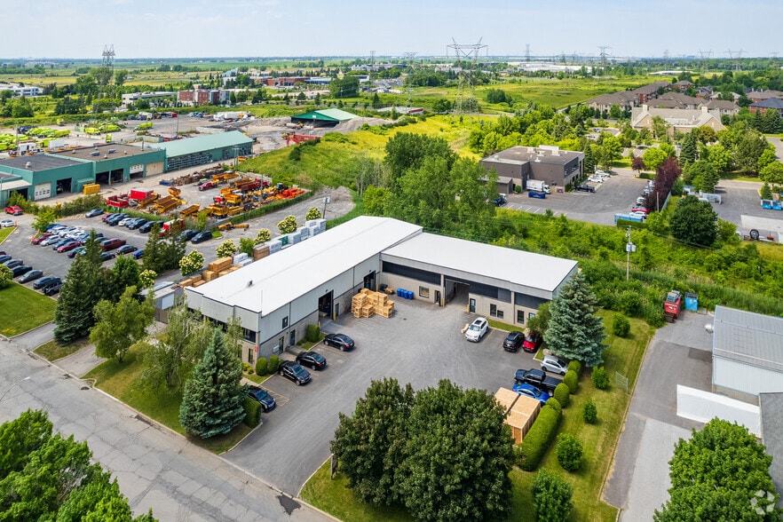 565 Rue Sagard, St-Bruno-de-Montarville, QC à louer - Aérien – Image 2 sur 2