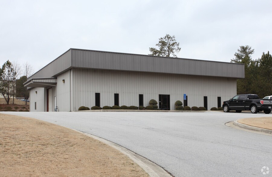 205 Camden Industrial Pky NW, Conyers, GA à vendre - Photo principale – Image 2 sur 16