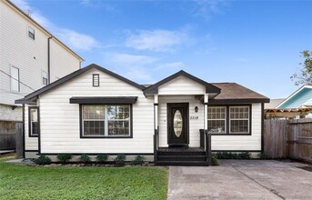 1118 W 21st St, Houston, TX à vendre Photo de l’immeuble– Image 1 sur 26