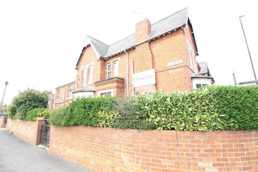 2 Hamilton Rd, Lincoln à louer - Photo de l’immeuble – Image 3 sur 9