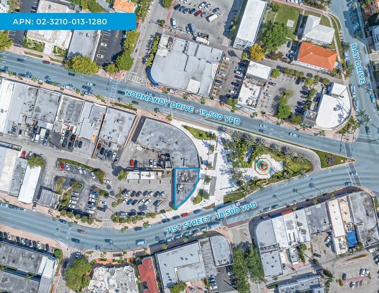 1025 71st St, Miami Beach, FL à vendre - Photo de l’immeuble – Image 3 sur 5